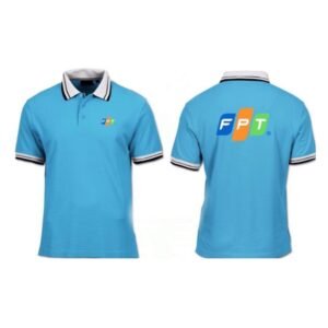 Áo thun polo vải PE màu xanh da trời, bo cổ và bo tay sọc đen trắng, ngực trái in logo nhỏ, lưng in logo nhiều màu