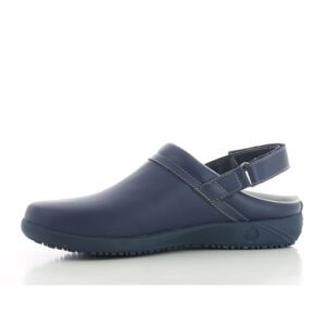 Mặt trong dép y tế Remy màu xanh navy, quai hậu ôm gót, thân trơn kín mũi, đế xanh navy mỏng