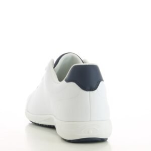 Giày Oxypas Evan nhìn chéo từ phía sau, gót phối xanh navy, cổ thấp có đệm, đế trắng dày