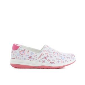 Giày y tế Oxypas Suzy kiểu lười nền trắng in họa tiết hoa hồng và xanh, viền gót hồng, đế trắng viền hồng