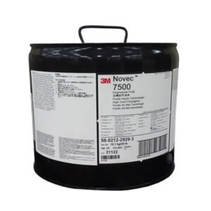 Thùng kim loại đen nắp quai xách đựng hóa chất 3M Novec 7500, nhãn trắng in tên sản phẩm, cảnh báo và mã vạch