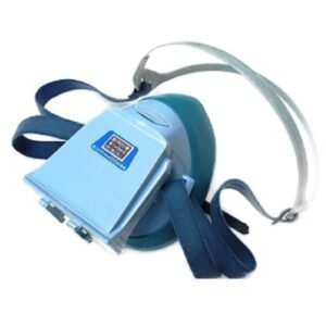 Mặt nạ phòng độc Koken 1010A nửa mặt màu xanh, phin lọc dạng hộp chữ nhật xanh nhạt phía trước, dây đeo xanh than có khung đầu