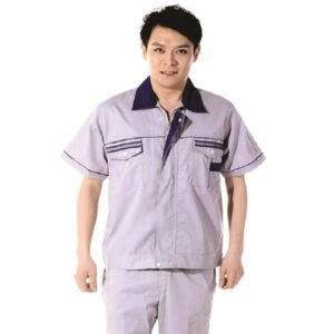 Nam mặc bộ bảo hộ ngắn tay mẫu 012 màu ghi nhạt, cổ và nẹp phối xanh than, viền túi ngực xanh than